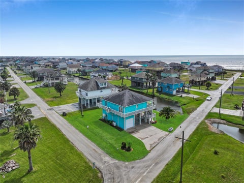 Photo of 2566 Tide Drive, Crystal Beach, TX 77650 (MLS # 78089319)