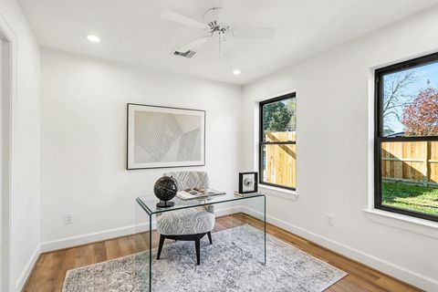 Tiny photo for 1214 Wycliffe Drive, Houston, TX 77043 (MLS # 20953222)