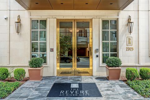 Photo of 2325 Welch Street #704, Houston, TX 77019 (MLS # 12975277)