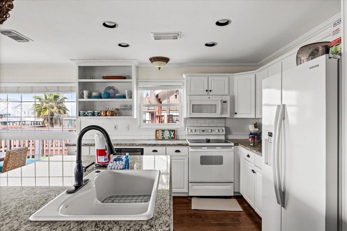 3718 Brewster Key Drive