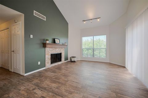 Photo of 10176 Oakberry Street #76, Houston, TX 77042 (MLS # 11990597)