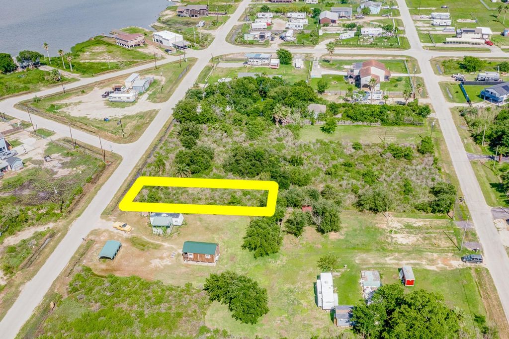 Photo of 0 Mallard Street, Hitchcock, TX 77563 (MLS # 91337917)