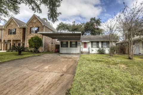 Photo of 1630 Du Barry Lane, Houston, TX 77018 (MLS # 27975695)