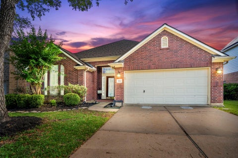 Homes For Sale - 9114 Carriage Point Drive<br/> Sugar Land, TX 77479