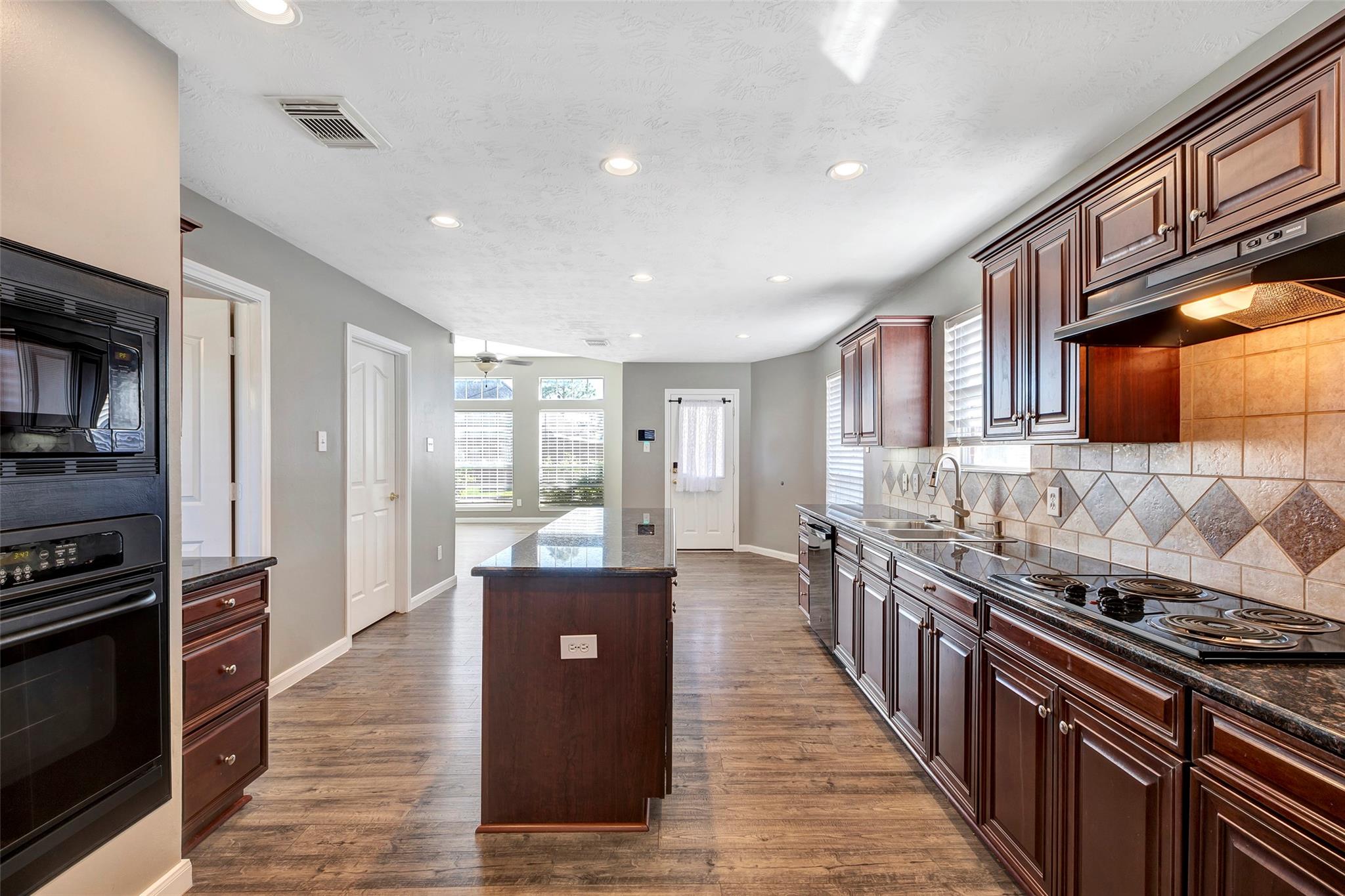 11514 Tara Place