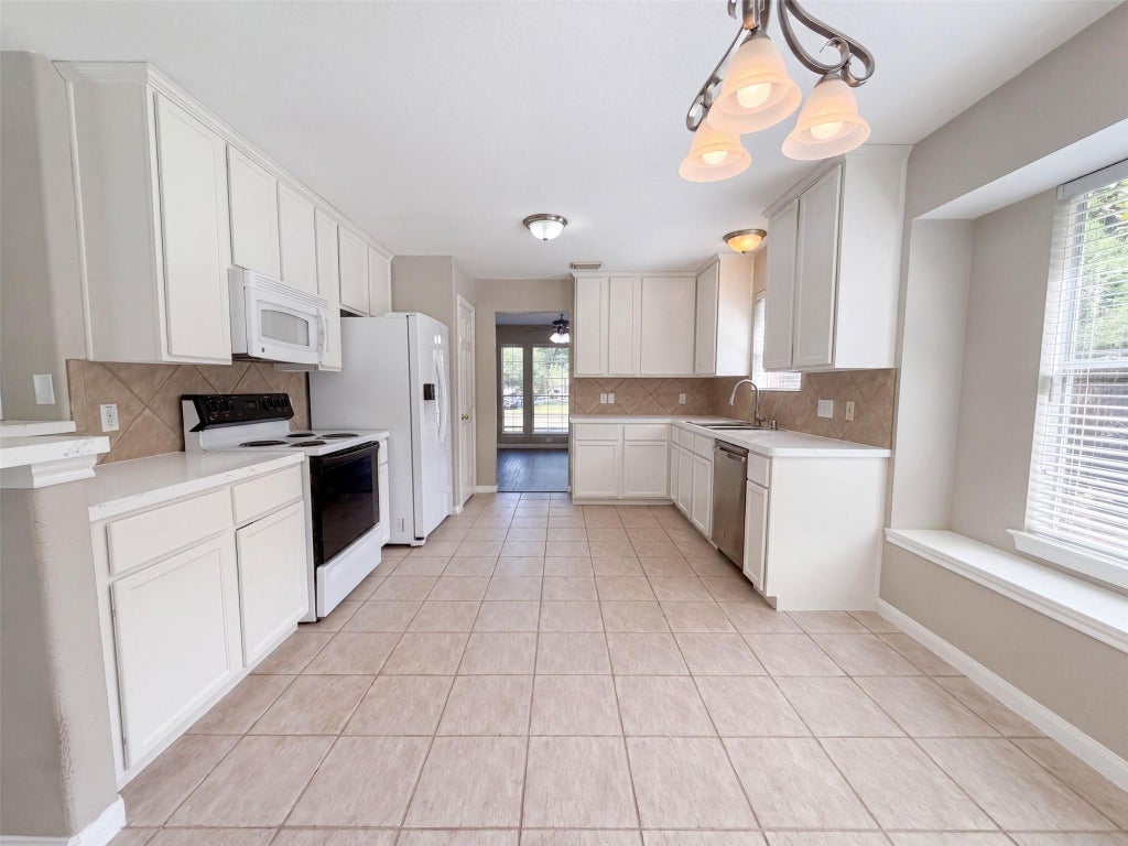 Photo of 12159 Hawthorne Drive, Montgomery, TX 77356 (MLS # 94755630)