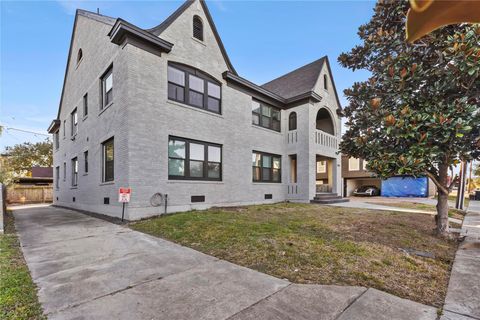 Photo of 2824 Blodgett Street #3, Houston, TX 77004 (MLS # 81632091)