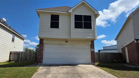 Photo of 11806 E Galwan Circle, Houston, TX 77070 (MLS # 97481873)