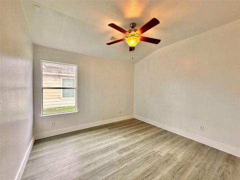 Tiny photo for 8202 Radial Court, Rosharon, TX 77583 (MLS # 50582128)