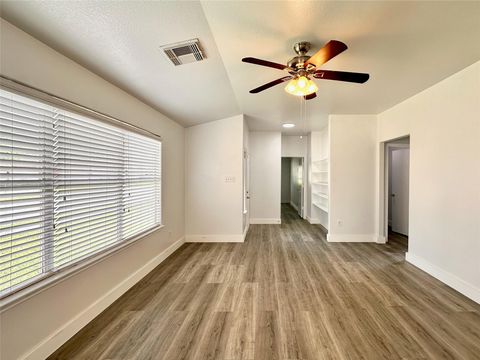 Tiny photo for 8202 Radial Court, Rosharon, TX 77583 (MLS # 50582128)