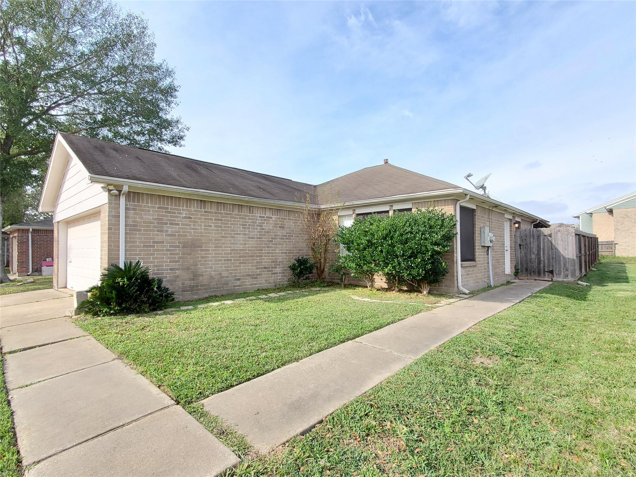 1413 Bridle Path Path