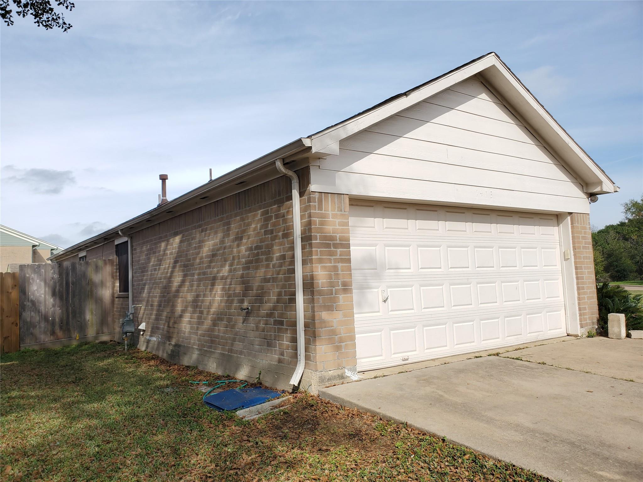 1413 Bridle Path Path