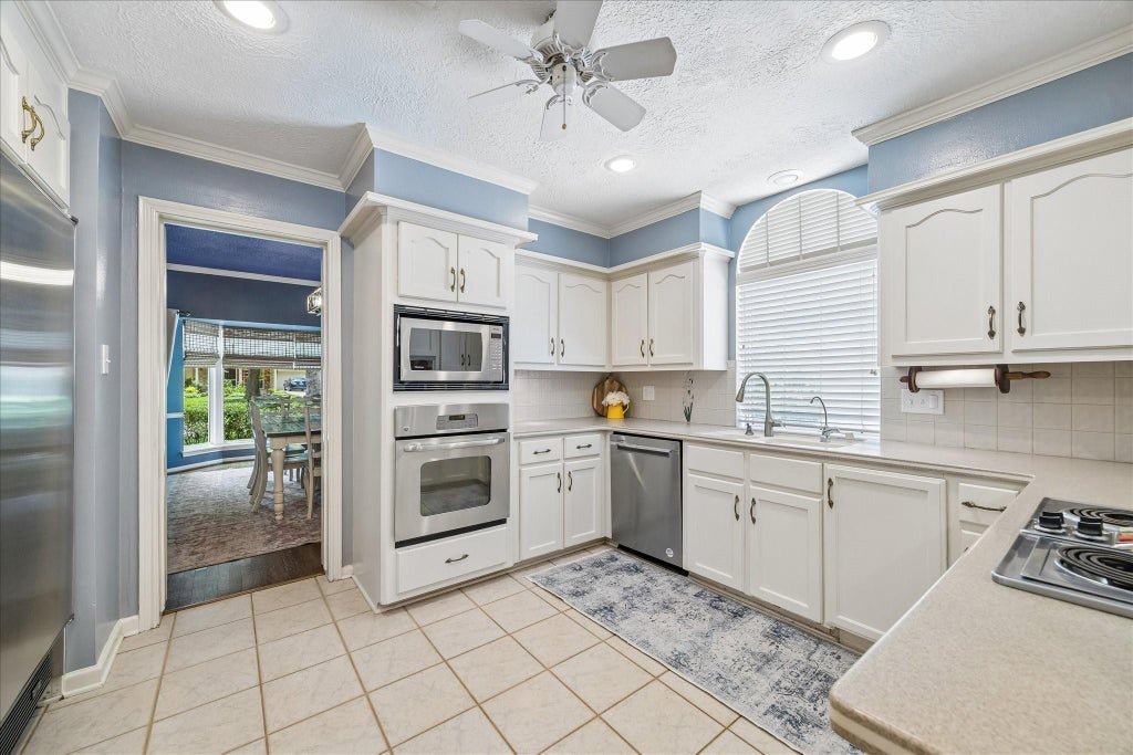 Photo of 2311 Poplar Park Drive, Kingwood, TX 77339 (MLS # 41929676)