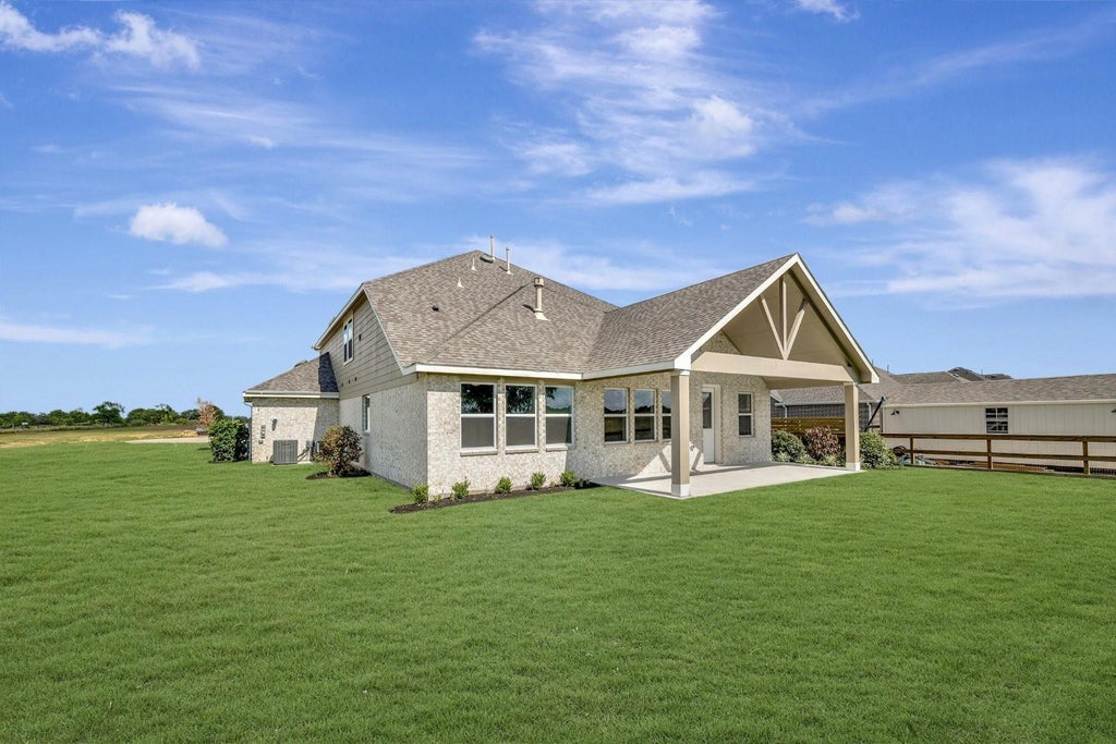 Photo of 514 Cane Crossing Lake Drive, Sealy, TX 77474 (MLS # 73137318)