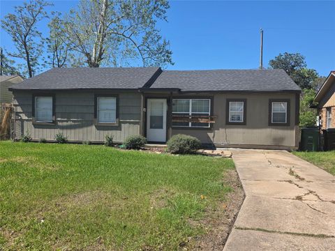 Photo of 9330 Chesterfield Drive, Houston, TX 77051 (MLS # 93504480)