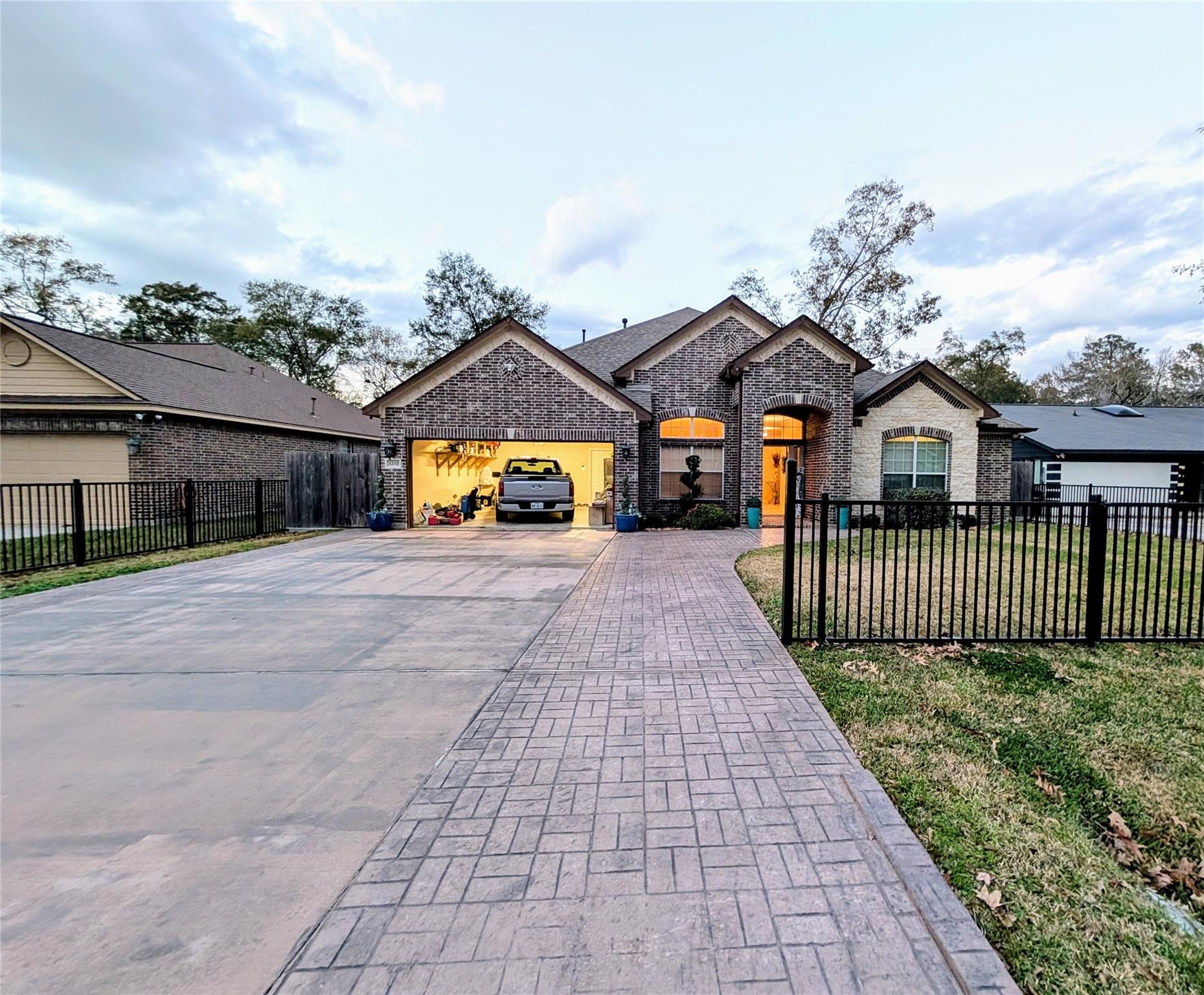 3210 Shore Side Drive