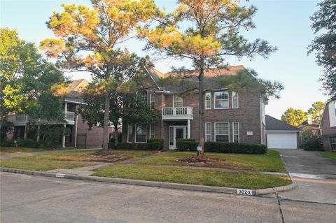 Photo of 3023 Hidden Mist Court, Pearland, TX 77584 (MLS # 67995616)