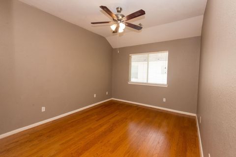 Tiny photo for 3023 Hidden Mist Court, Pearland, TX 77584 (MLS # 67995616)