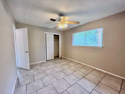 Apartment For Rent - 3021 Sycamore Avenue #8<br/> Bay City, TX 77414
