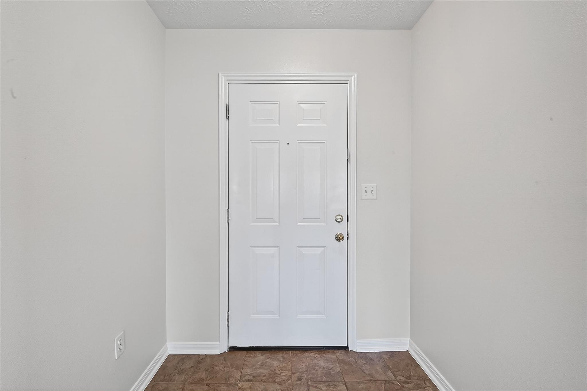 9104 Dolphin Circle