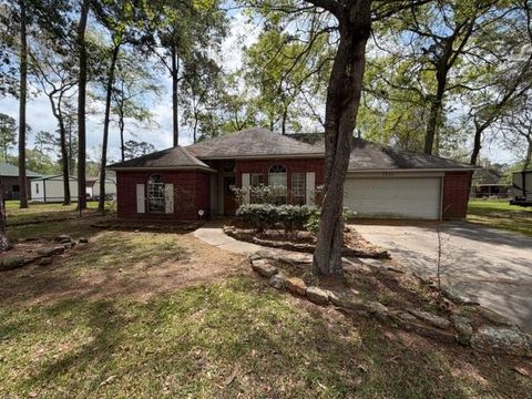 Homes For Sale - 3115 Lake Breeze Lane<br/> Crosby, TX 77532