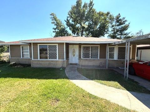 Photo of 2326 Sunny Drive, Houston, TX 77093 (MLS # 36823818)
