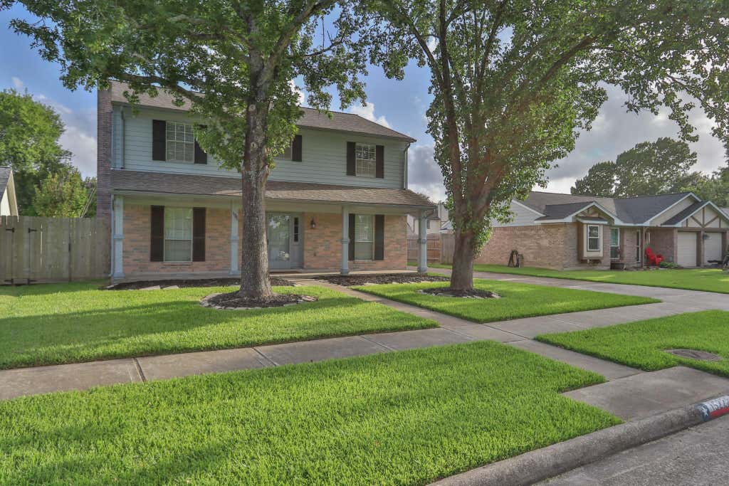 Photo of 15222 Kelbrook Drive, Houston, TX 77062 (MLS # 46624881)