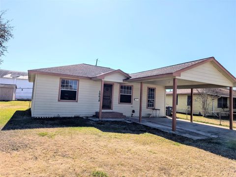 Tiny photo for 10418 S Oswego Street, Houston, TX 77029 (MLS # 78037256)