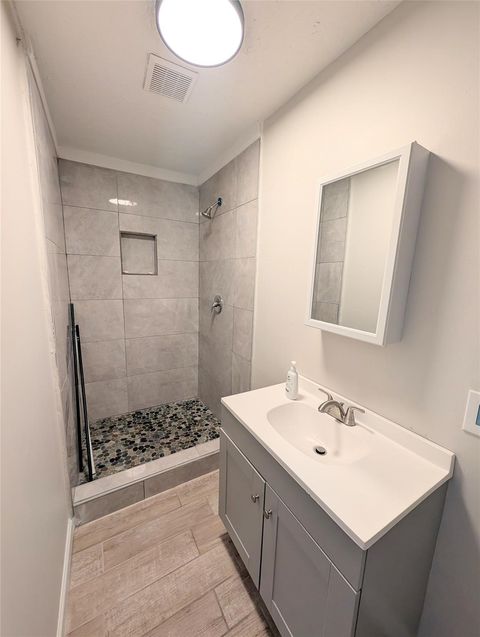 Tiny photo for 10418 S Oswego Street, Houston, TX 77029 (MLS # 78037256)