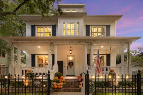 Photo of 922 Bayland Avenue, Houston, TX 77009 (MLS # 98567626)