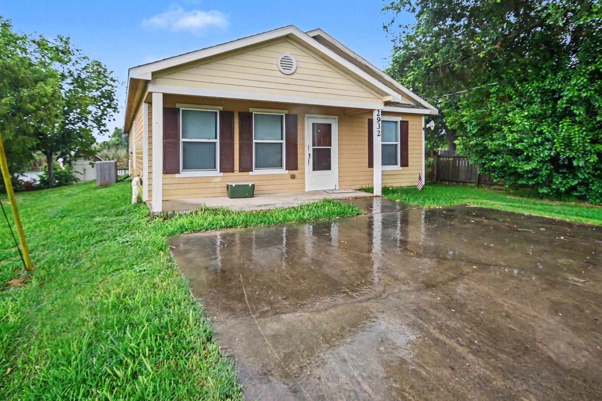 2932 Shady Creek Lane