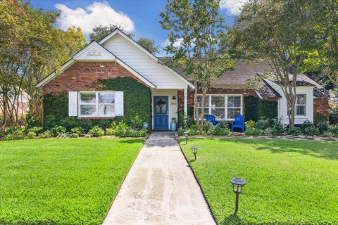 7915 Meadowvale Drive Houston TX 77063