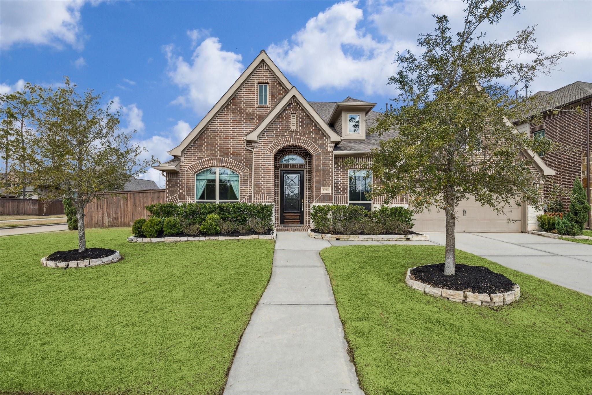 16503 Whiteoak Canyon Drive