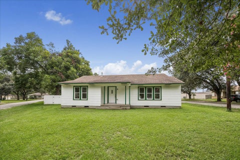 Photo of 707 Oleander ST, Sealy, TX 77474 (MLS # 18476214)
