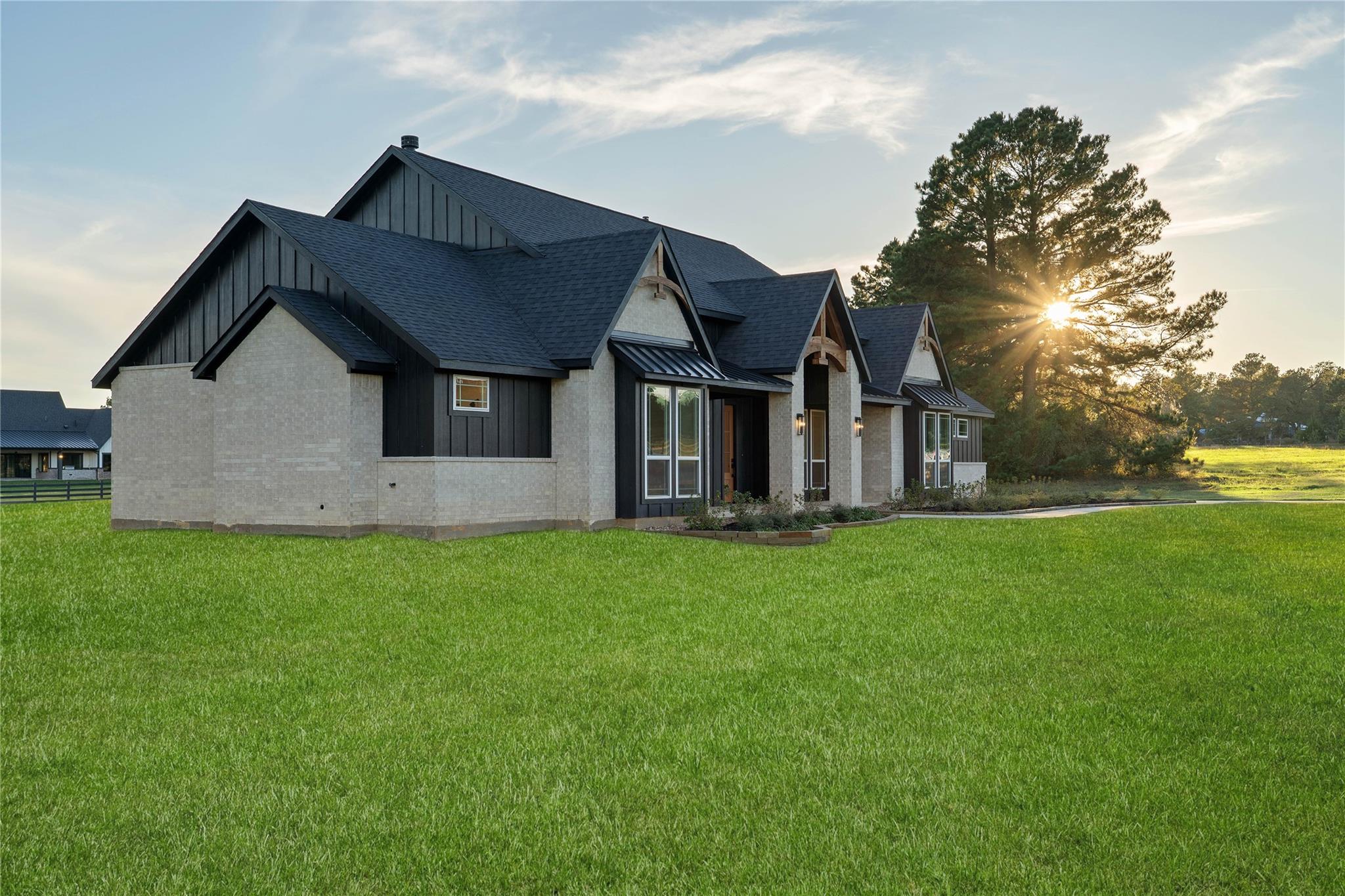 25231 Pleasant Retreat Court