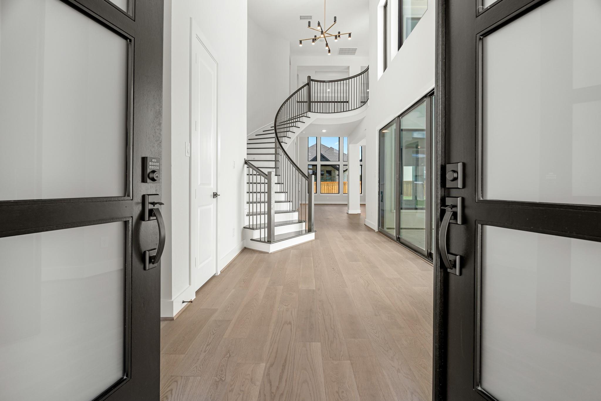 14118 Windy Angelica