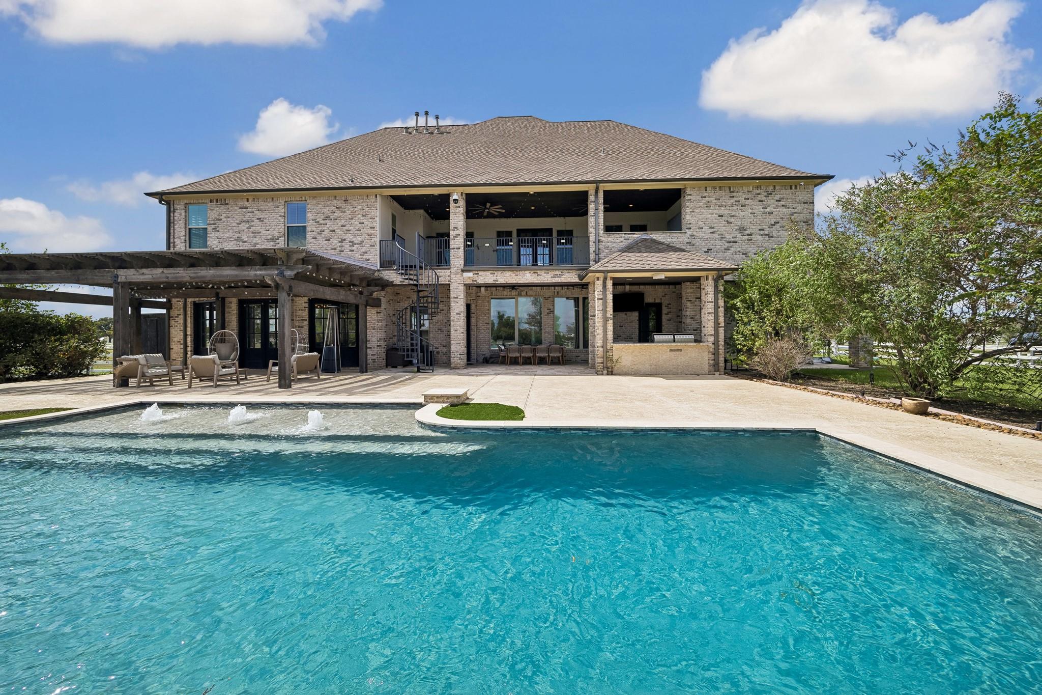 1219 Mulberry Farm Lane