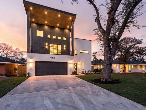 Photo of 943 W 31st Street, Houston, TX 77018 (MLS # 45395664)