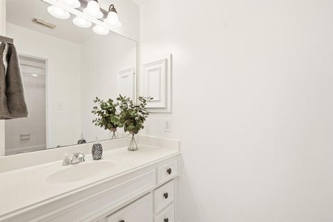 Tiny photo for 1322 Kirby Lake Court, Richmond, TX 77406 (MLS # 30698138)