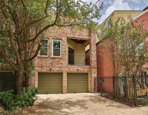 Condo For Rent - 5006 Blossom Street<br/> Houston, TX 77007