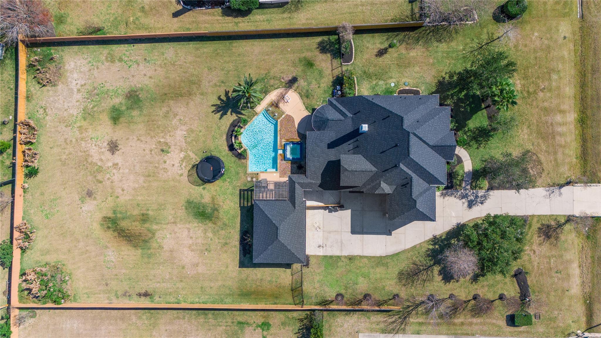 3913 Pebble Brook Drive