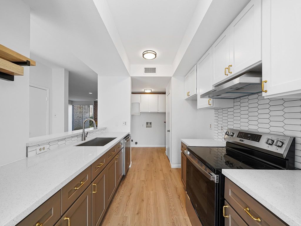 Photo of 2139 Lake Village Drive, Kingwood, TX 77339 (MLS # 81122750)