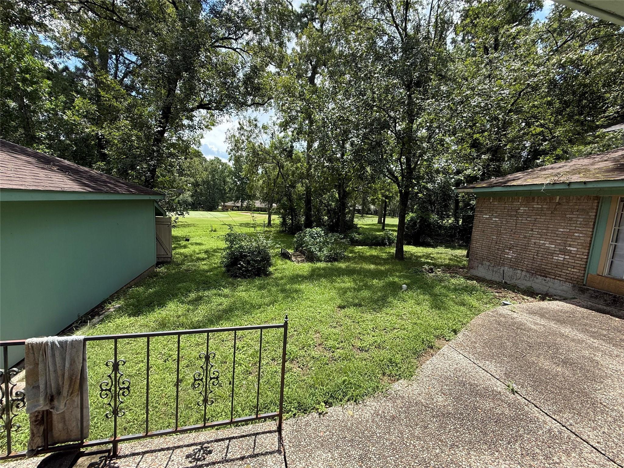28 Winged Foot Drive