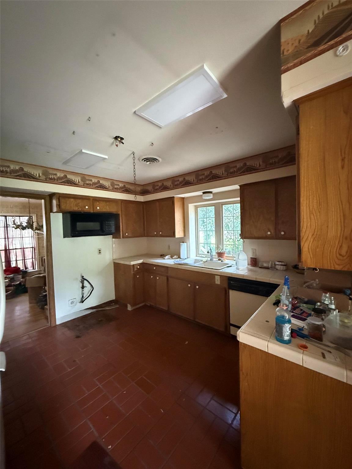 28 Winged Foot Drive