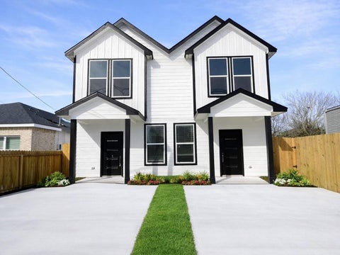 Multifamily For Sale - 8105 Howton Street<br/> Houston, TX 77028