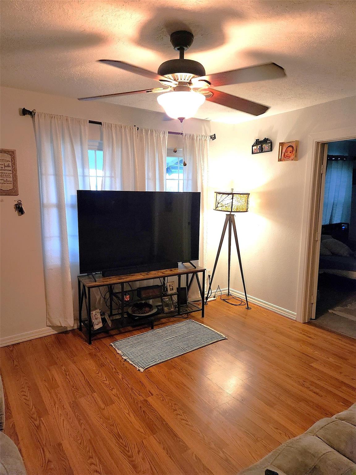 828 Robinson Road