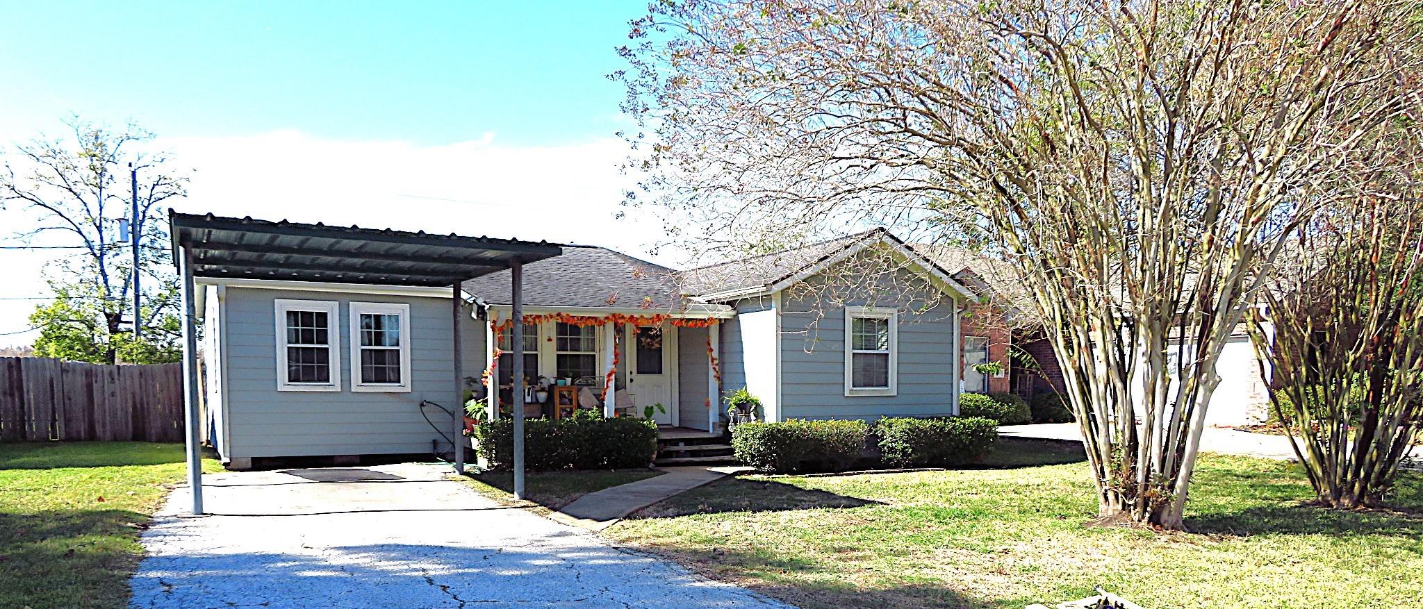828 Robinson Road