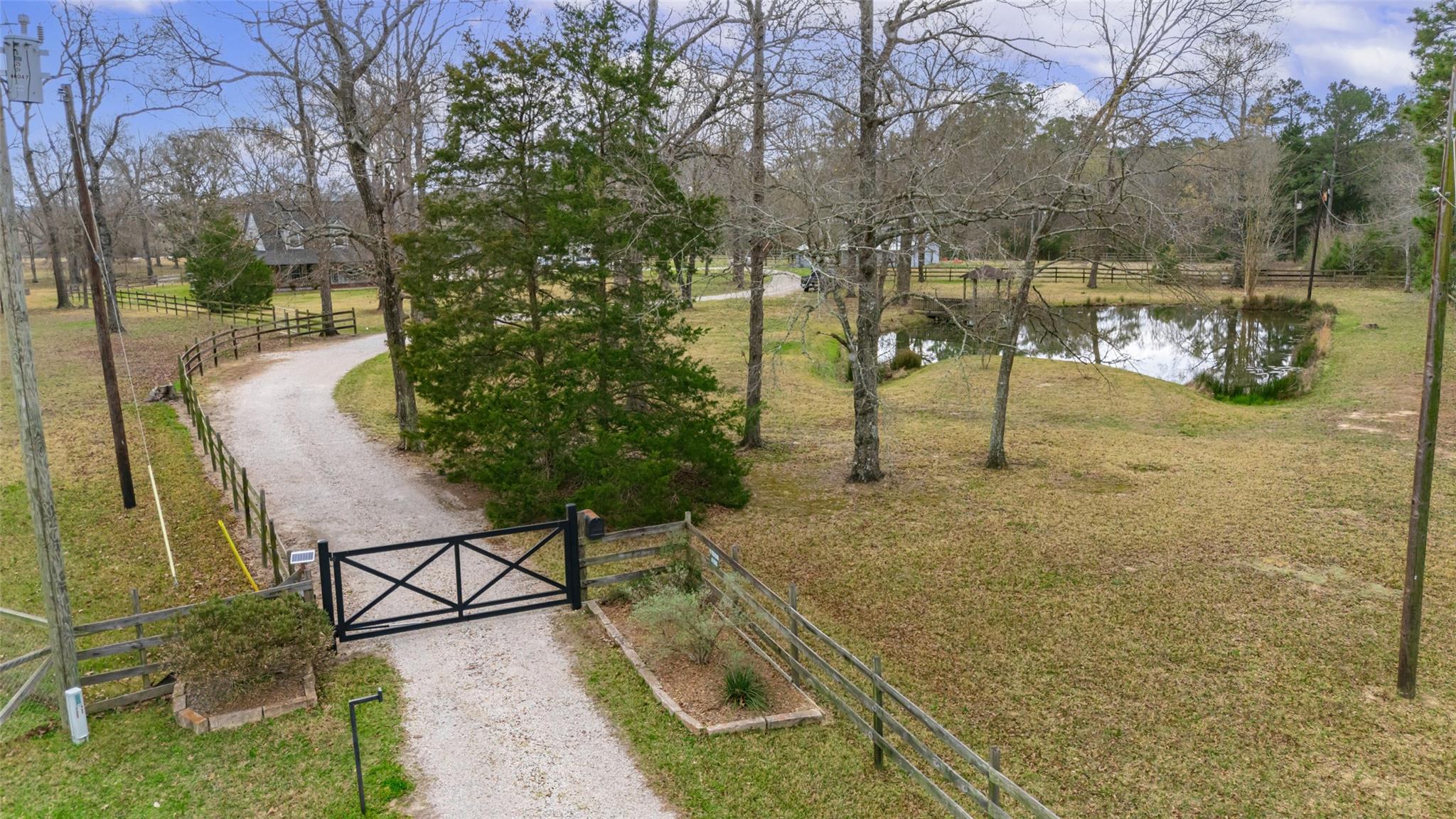 7000 Woodland Lakes Drive