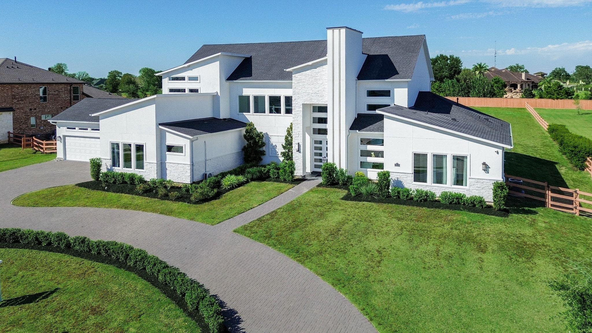 29526 Circle S Ranch Trail