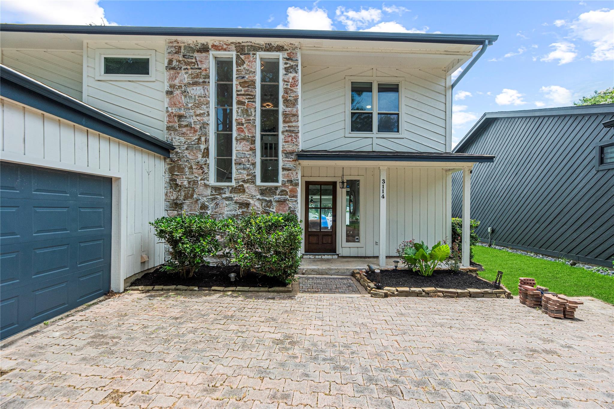 3114 Canterbury Lane